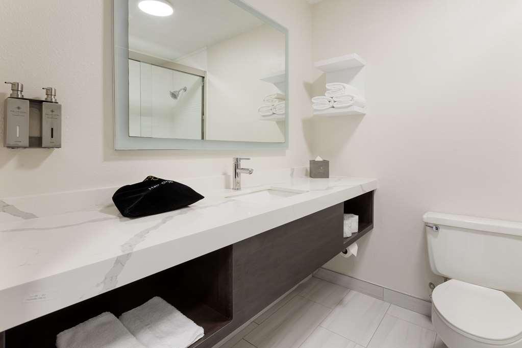 The Lux Hotel & Conference Center, Ascend Hotel Collection Waterloo Oda fotoğraf